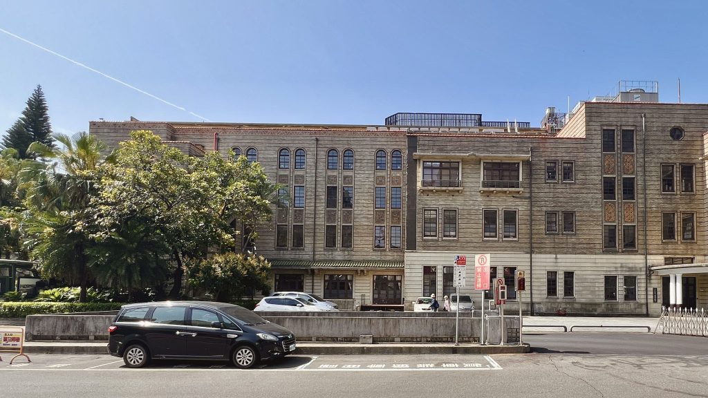 [Ceréna莫笑] fairyland.tw 台灣建築考察 - 台北中山堂折衷主義建築與面磚立面攝影