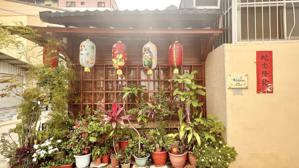 [Ceréna莫笑] fairyland.tw 台灣建築考察 - 台南神農街清代老屋與手作燈籠街道攝影